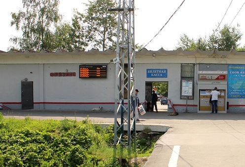 Постройки на станции "Фрязино-Пассажирская"