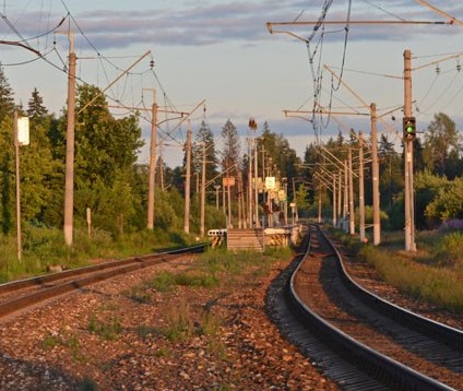 Железнодорожные пути возле платформы "Матрёнино"
