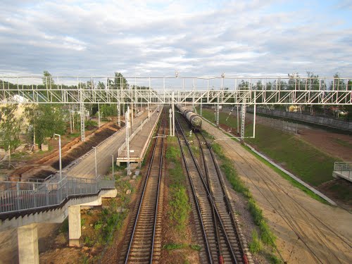 Линии железной дороги около станции "Космос"