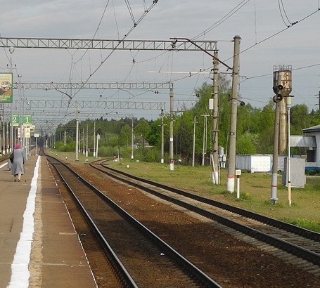 Ж/д пути возле платформы "Холщевики" 