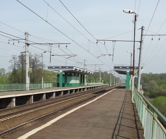 Боковые платформы на станции "Трофимово"