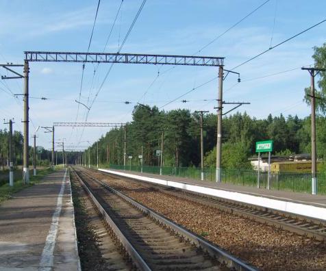 Линии железной дороги на станции "Ястребки"