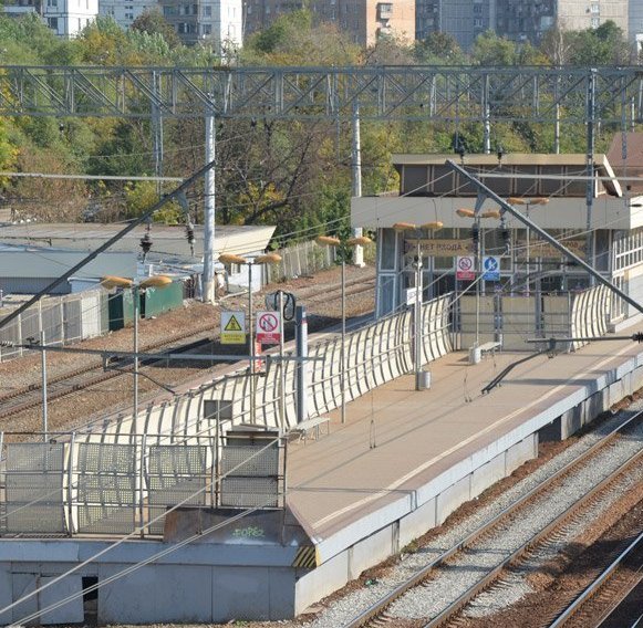 Островная платформа на станции "Новогиреево"