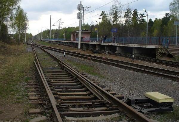 Линии железной дороги около платформы "Горенки"