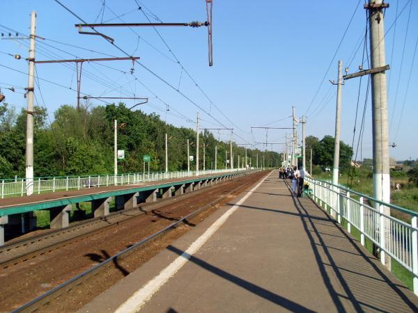 Пассажирская платформа на станции "Совхоз" 