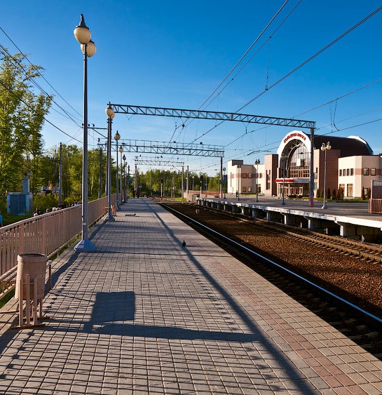 Платформа ж/д станции "Большая Волга"