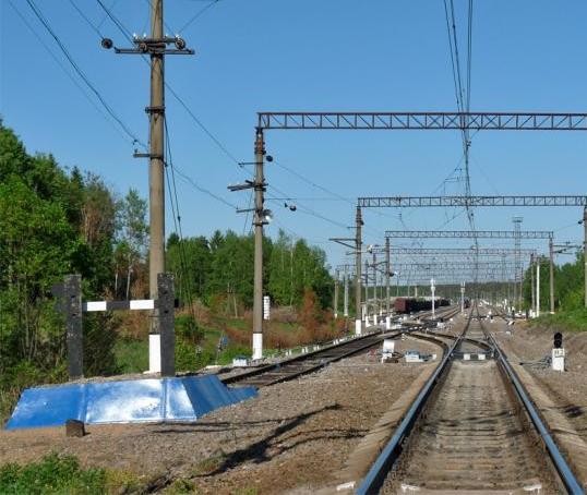 Линии железной дороги около станции "Наугольный"