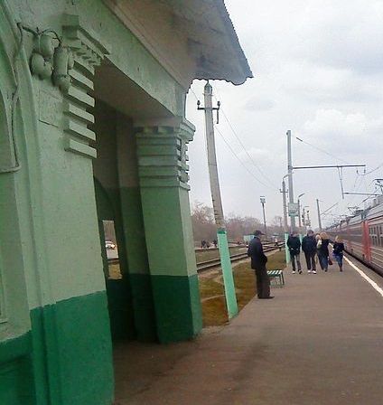 Навес от дождя на станции "Москворецкая"
