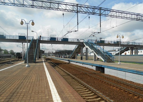Пешеходный мост на ж/д станции "Москва-3"