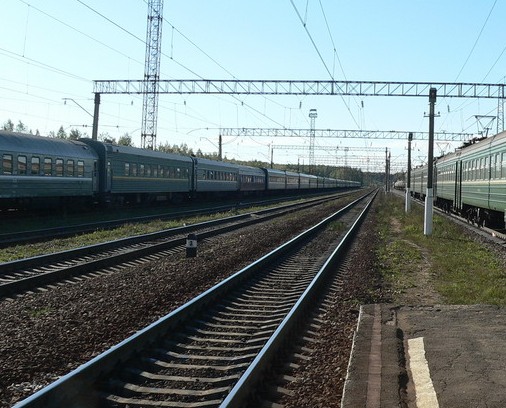 Линии железной дороги около платформы "Сандарово"