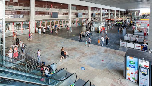 Пассажирский павильон в здании Курского вокзала