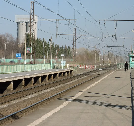 Посадочные платформы на станции "Цемгигант" 
